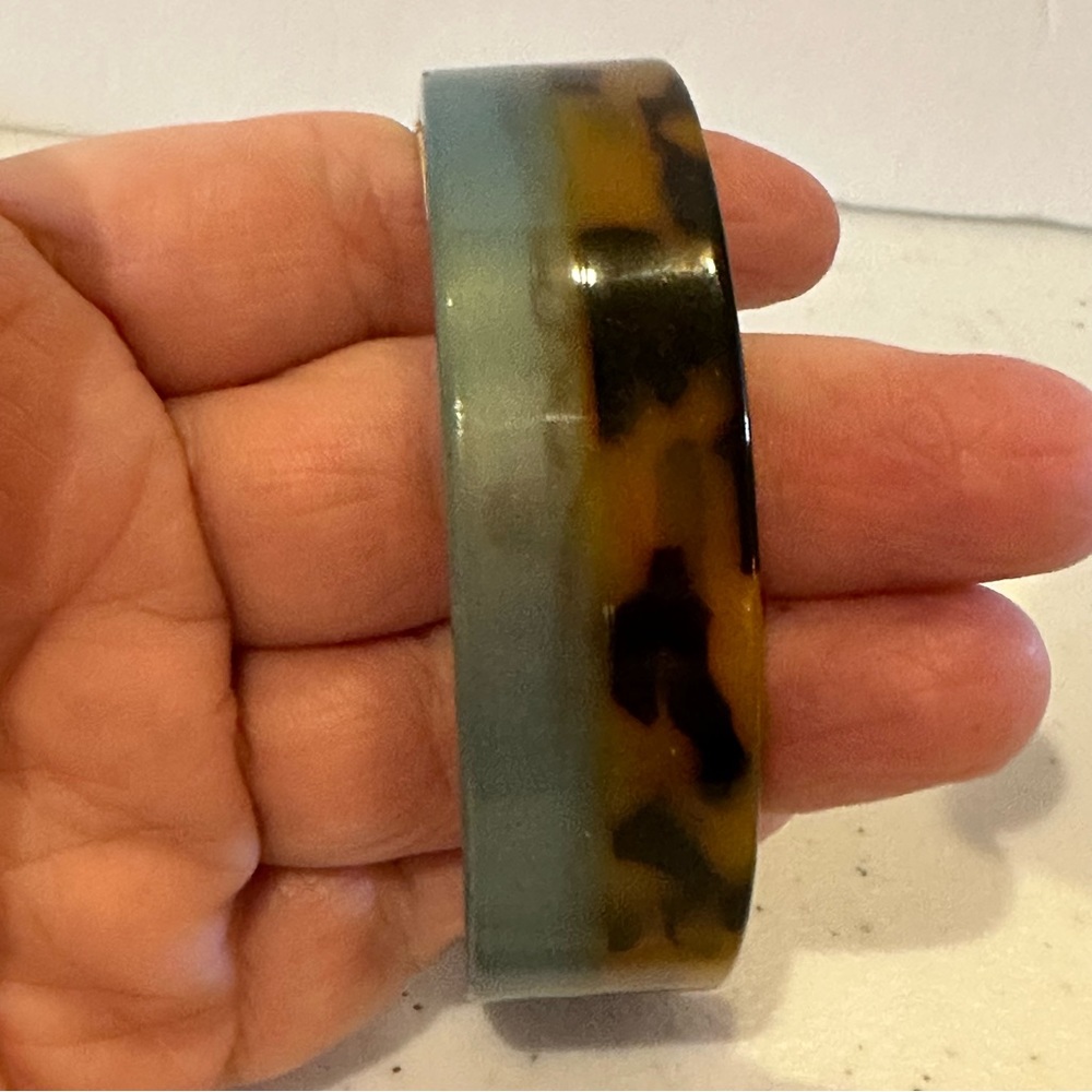 NWT J. Crew Bangle Bracelet- gold tone interior, faux tortoise & blue acrylic - Picture 10 of 14